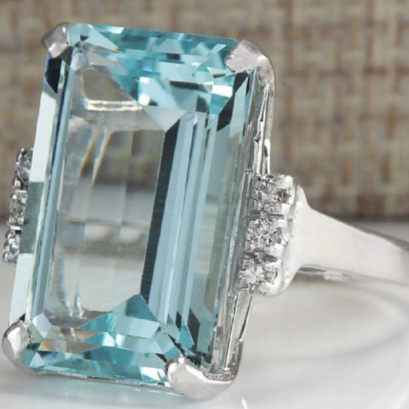 🆕New Aquamarine Gemstone Ring - 9.25 Sterling Silver - Picture 2 of 4